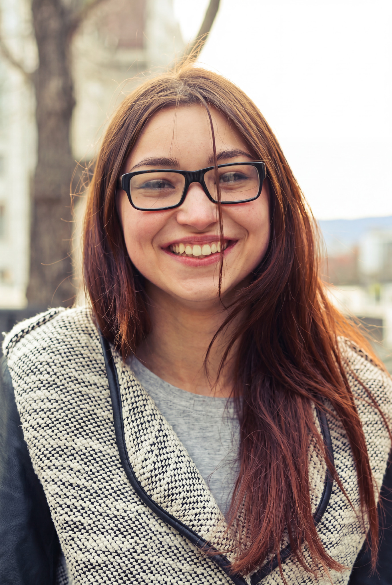 Chica con lentes